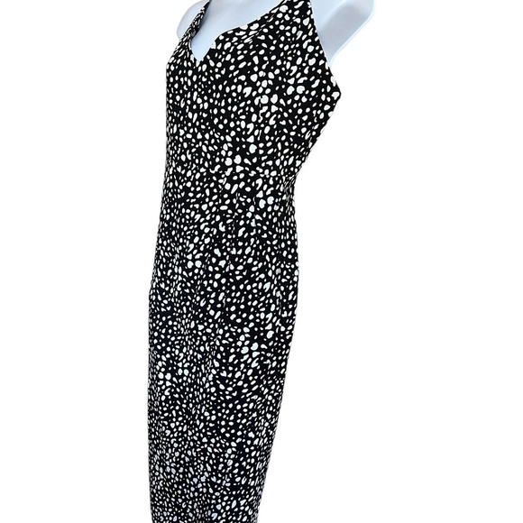 Black and White Print Dress | Side Ruching Detail - Picture 2 of 4